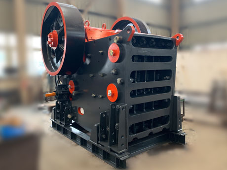 四川眉山地區(qū)花崗巖碎石生產(chǎn)線現(xiàn)場(chǎng)